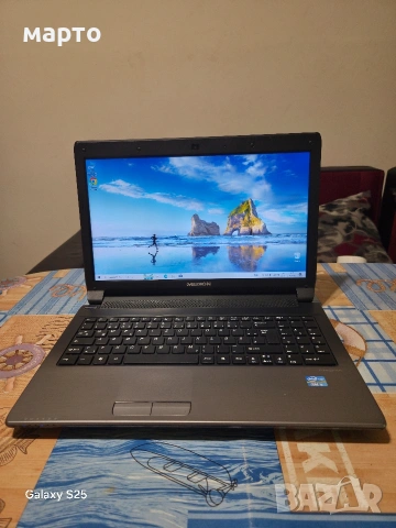 Лаптоп Medion Akoya E6228 - i3 2370M