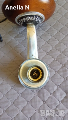 Стенна лампа, снимка 2 - Лампи за стена - 54275759