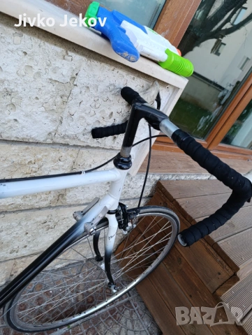 Продавам шосеен бегач  Aris, снимка 9 - Велосипеди - 54044964