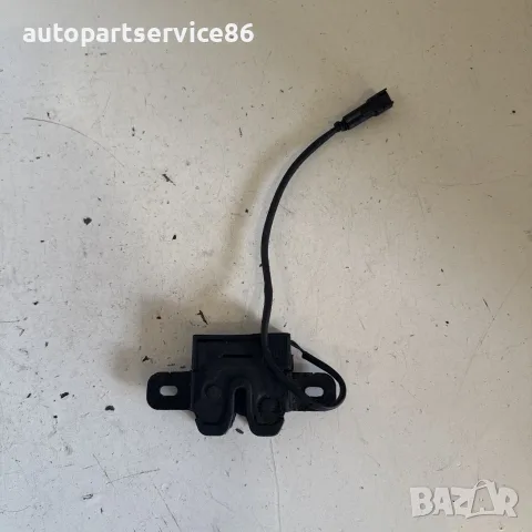 Заключващ механизъм за преден десен капак черен за Volvo XC60 (2011) 31298611 OEM, снимка 2 - Части - 55628816