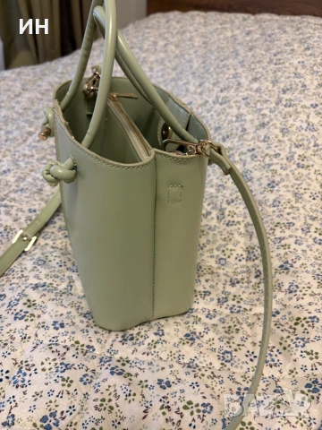 Дамска чанта на Zara, снимка 2 - Чанти - 54580440