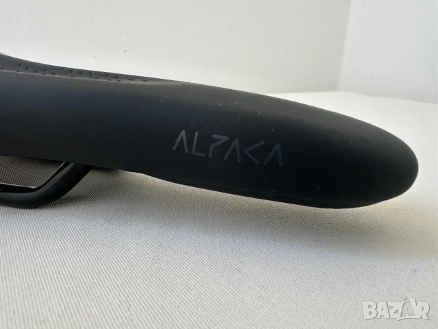 Fizik Terra Alpaca X5 -велосипедно седло, снимка 4 - Части за велосипеди - 54917804