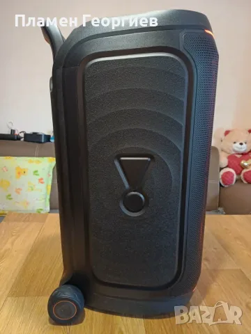 Преносима аудио система JBL PARTYBOX 330, 280 W, Bluetooth 6, Auracast, Автономност до 18 часа, снимка 3 - Bluetooth тонколони - 55657491