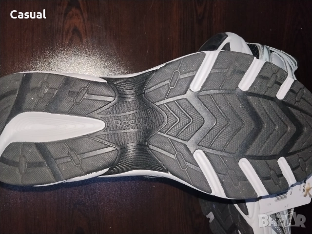 Reebok нови .С етикет в гаранция , снимка 3 - Спортни обувки - 55156935