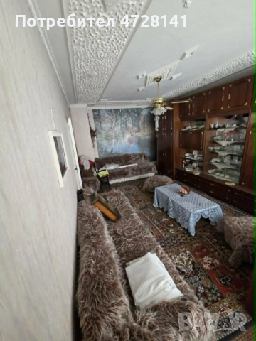 Продава тристаен апартамент
