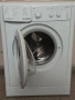 Пералня Indesit SLIM 5KG A+ свободностояща, предно зареждане с лека забележка, снимка 1