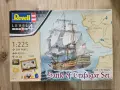 Revell ветроходен кораб комплект за сглобяване „Битката при Трафалгар“ (Battle of Trafalgar Set) , снимка 1