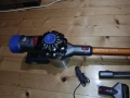 Отлична безжична Dyson V8 прахосмукачка с нова батерия и аксесоари, снимка 3