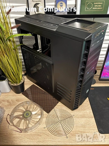 Копютърна кутия Cooler Master HAF 932 Advanced , снимка 2 - Захранвания и кутии - 55236601