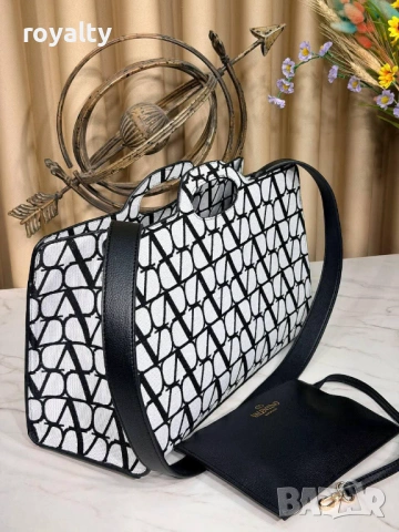 Valentino Нова Кожена Дамска Чанта Валентино Различни Цветове , снимка 10 - Чанти - 54621465