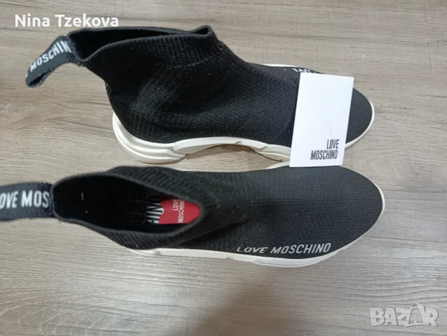 Оригинални дамски сникърси Love Moschino 37 номер, снимка 6 - Кецове - 55452424