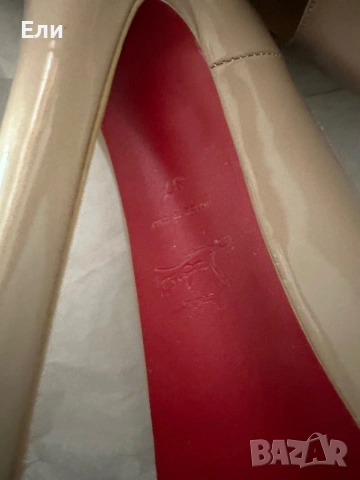 Обувки на ток, снимка 2 - Дамски обувки на ток - 54342141