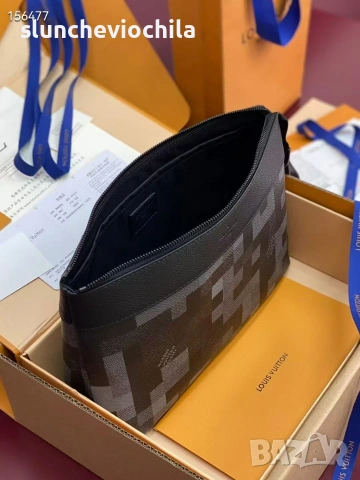 Чанта Louis Vuitton Takeoff Pouch, снимка 6 - Чанти - 53826468