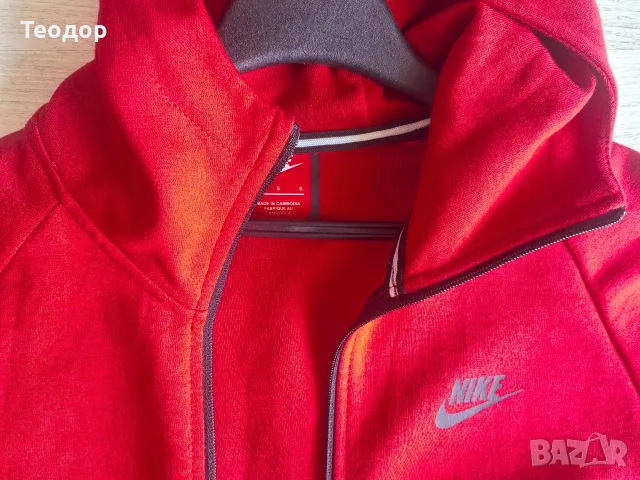 Горнище Nike Tech Fleece(S) , снимка 3 - Спортни дрехи, екипи - 55322923
