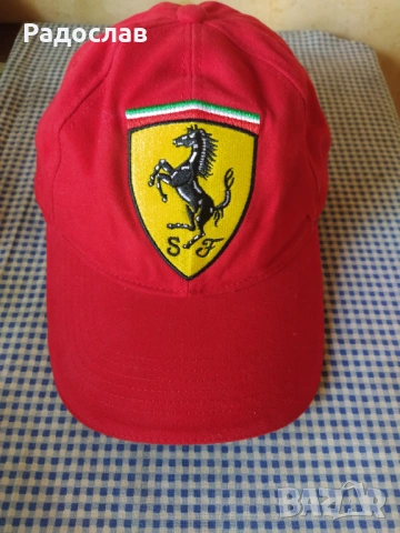 нова шапка Ferrari 