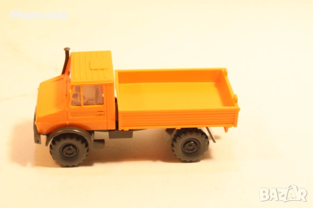 WIKING H0 1/87 MERCEDES UNIMOG КАМИОН КОЛИЧКА МОДЕЛ, снимка 2 - Колекции - 54058617