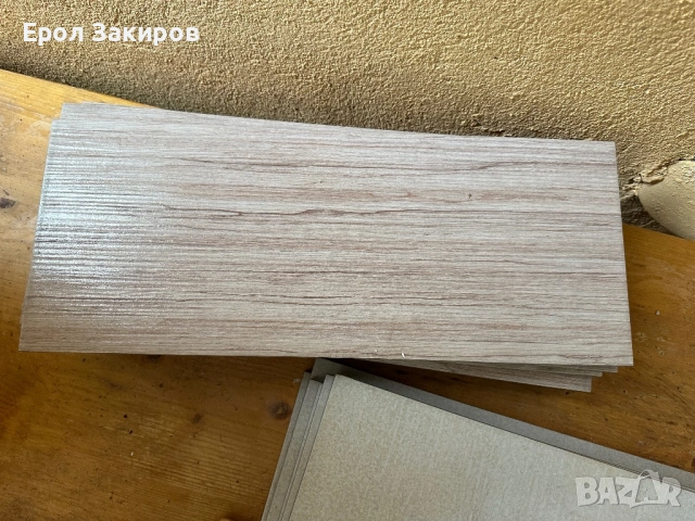 Подарявам плочки и ламинат, снимка 2 - Гранитогрес и плочки - 54029224