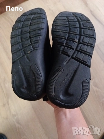 Детски маратонки Nike, снимка 4 - Детски маратонки - 55015059