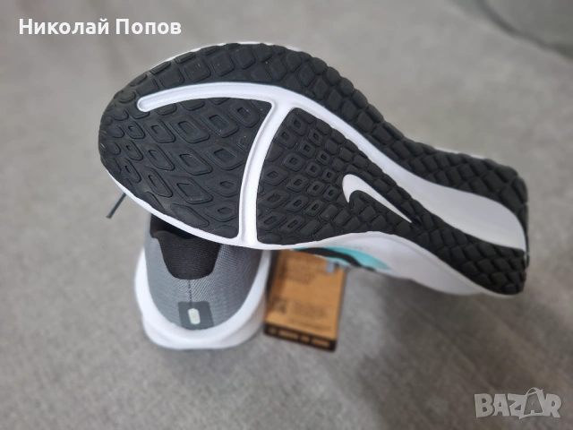 МЪЖКИ МАРАТОНКИ NIKE DOWNSHIFTER 13 СИВО-БЕЛИ, снимка 3 - Маратонки - 54652408