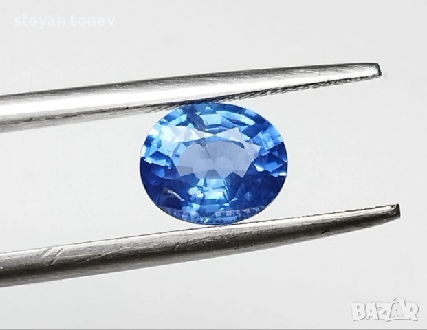  Красив ярък цейлонски сапфир с метличинено син цвят 1,28 карата! Сертификат!, снимка 4 - Други - 54197285