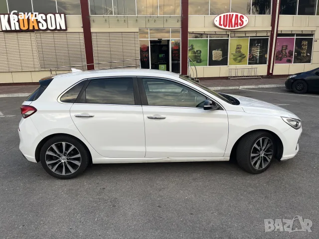 Hyundai i30 Automatic diesel , снимка 6 - Автомобили и джипове - 55280859