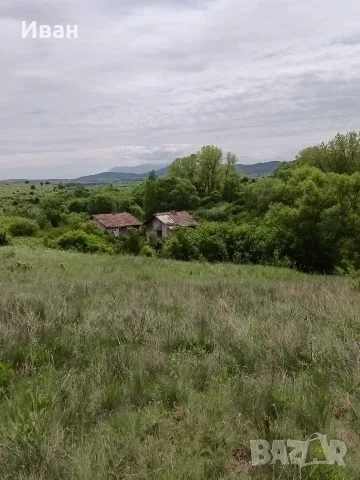 Продава имот със стара къща село Извор Софийско, снимка 6 - Къщи - 55535316