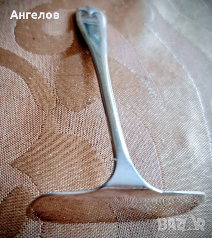 Посребрен прибор от XIX век за хранене на бебета