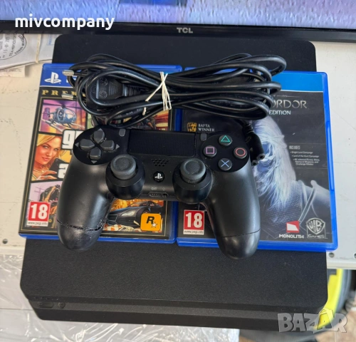 Конзола Sony Playstation 4 Slim 500GB+1 джойстик+2 игри