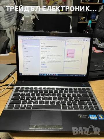 Лаптоп SAMSUNG NP300V3A