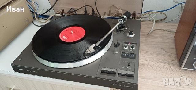 Грамофон PHILIPS AF-777, снимка 2 - Грамофони - 54760900