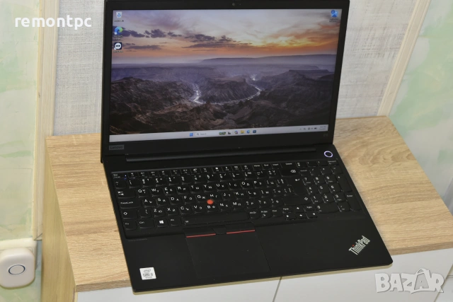 Lenovo ThinkPad E15 15.6 инчов лаптоп с DDR4 / NVME / Батерия и зарядно