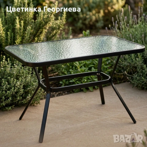 Елегантна правоъгълна маса – стъклен плот, модерен и устойчив дизайн