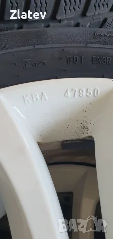 Комплект оригинални бели джанти 17" 5x114.3 за Nissan Juke с ПЕРФЕКТНИ летни гуми Continental – 4 бр, снимка 4 - Гуми и джанти - 55640950