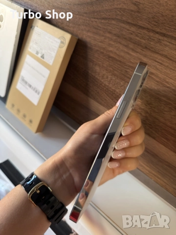 iPhone 13 Pro Max 512GB – бял – отлично състояние + много аксесоари, снимка 3 - Apple iPhone - 55595514