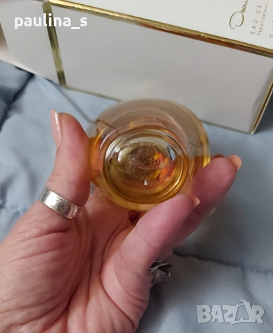 Пет различни броя / Дамски маркови парфюми Escada, Oscar de la Renta, Guess by Marchiano , снимка 8 - Дамски парфюми - 54016952