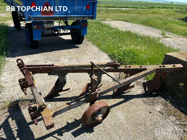 Продавам навесен плуг 4х25 в много добро техническо състояние., снимка 3 - Селскостопанска техника - 54603067