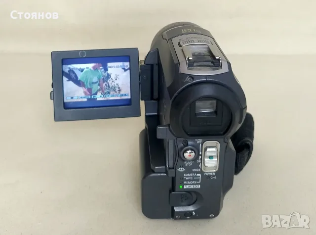 Видеокамера Sony DCR-PC330E PAL / miniDV / 10x Zoom / Japan - за ремонт!, снимка 5 - Камери - 55694396