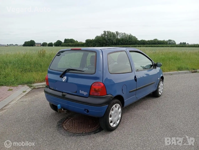 На Части Renault Twingo I 1.2i 55к.с. 1995г., снимка 4 - Автомобили и джипове - 54868616