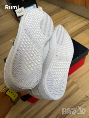 Оригинални нови мъжки кецове  Reebok Unisex Royal Complete Blanco G ! 44,5 н, снимка 5 - Футбол - 52188249