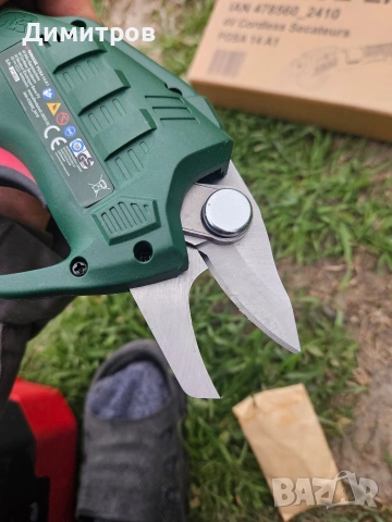 Акумулаторна ножица Parkside PGSA A1 4V,с вградена батерия, , снимка 6 - Градинска техника - 54125369