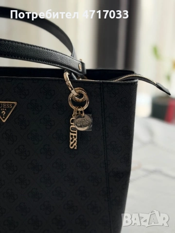 Дамска чанта на Guess, снимка 2 - Чанти - 54028776
