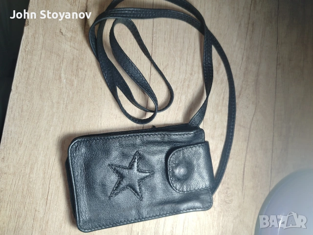 Малка кожена чантичка , снимка 5 - Чанти - 54730676