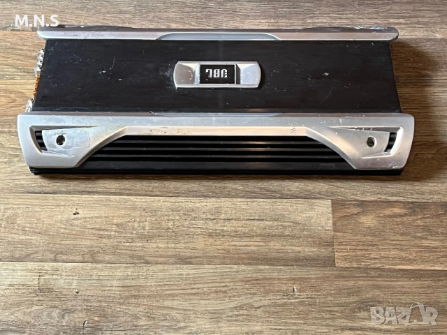 JBL Усилвател 1500 W , снимка 2 - Ресийвъри, усилватели, смесителни пултове - 54184518