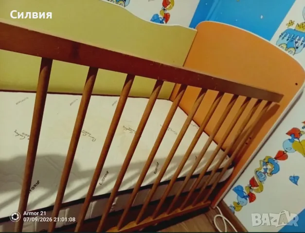 Детско креватче с матрак разглобено