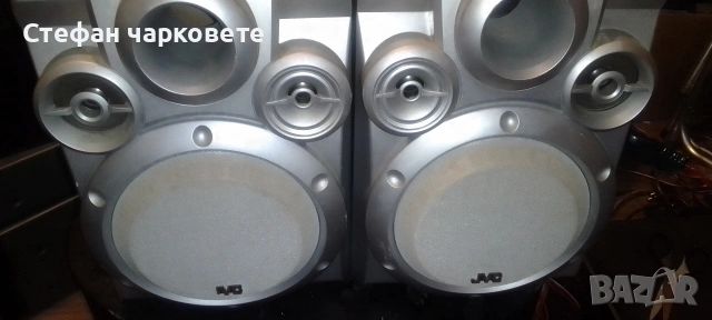 тонколони JVC със 40 вата мощност цената е за двата броя тонколони 