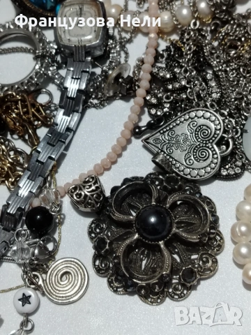 Лот стари бижута, снимка 6 - Бижутерийни комплекти - 54258399