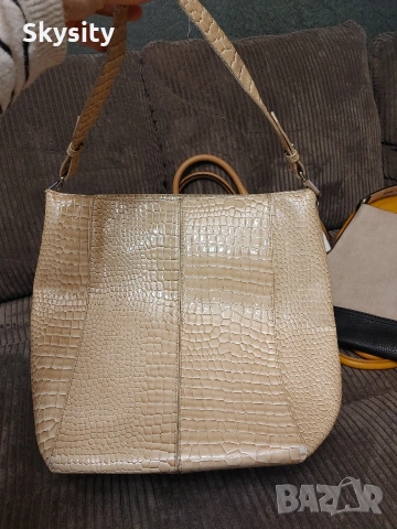 Дамски чанти 3€/брой големи , снимка 2 - Чанти - 53970813