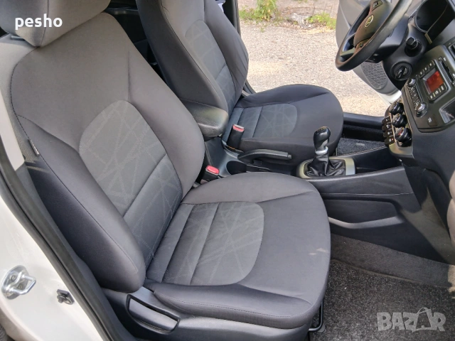 Киа Рио 1.1crdi 75кс, снимка 9 - Автомобили и джипове - 54666004
