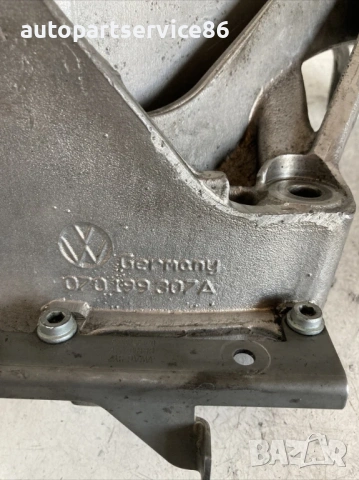 Конзола държач лява за Volkswagen Touareg 2.5 Tdi (2005) 070199307A, снимка 2 - Части - 54191351