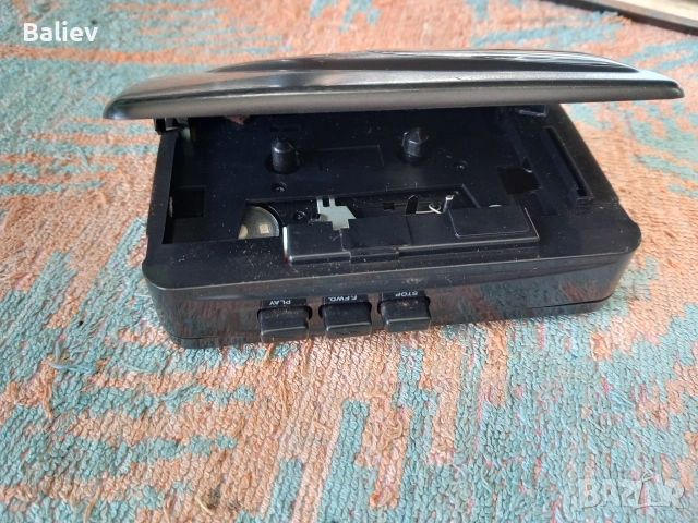 ELTA 5883 Walkman , снимка 3 - Радиокасетофони, транзистори - 55052647